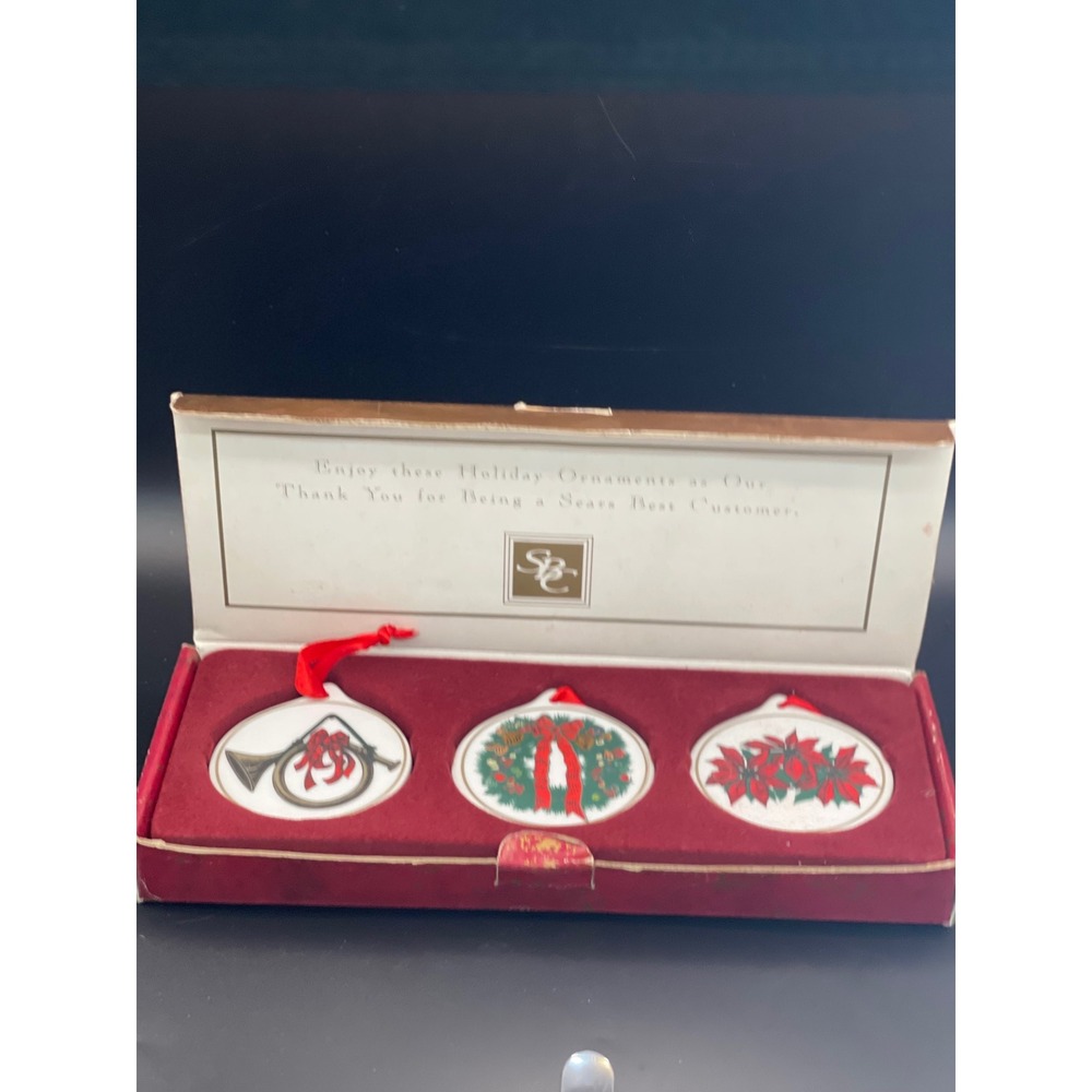 Sears Holiday Ornaments Vintage Porcelain Medallion Set 3 White‎ Red Green